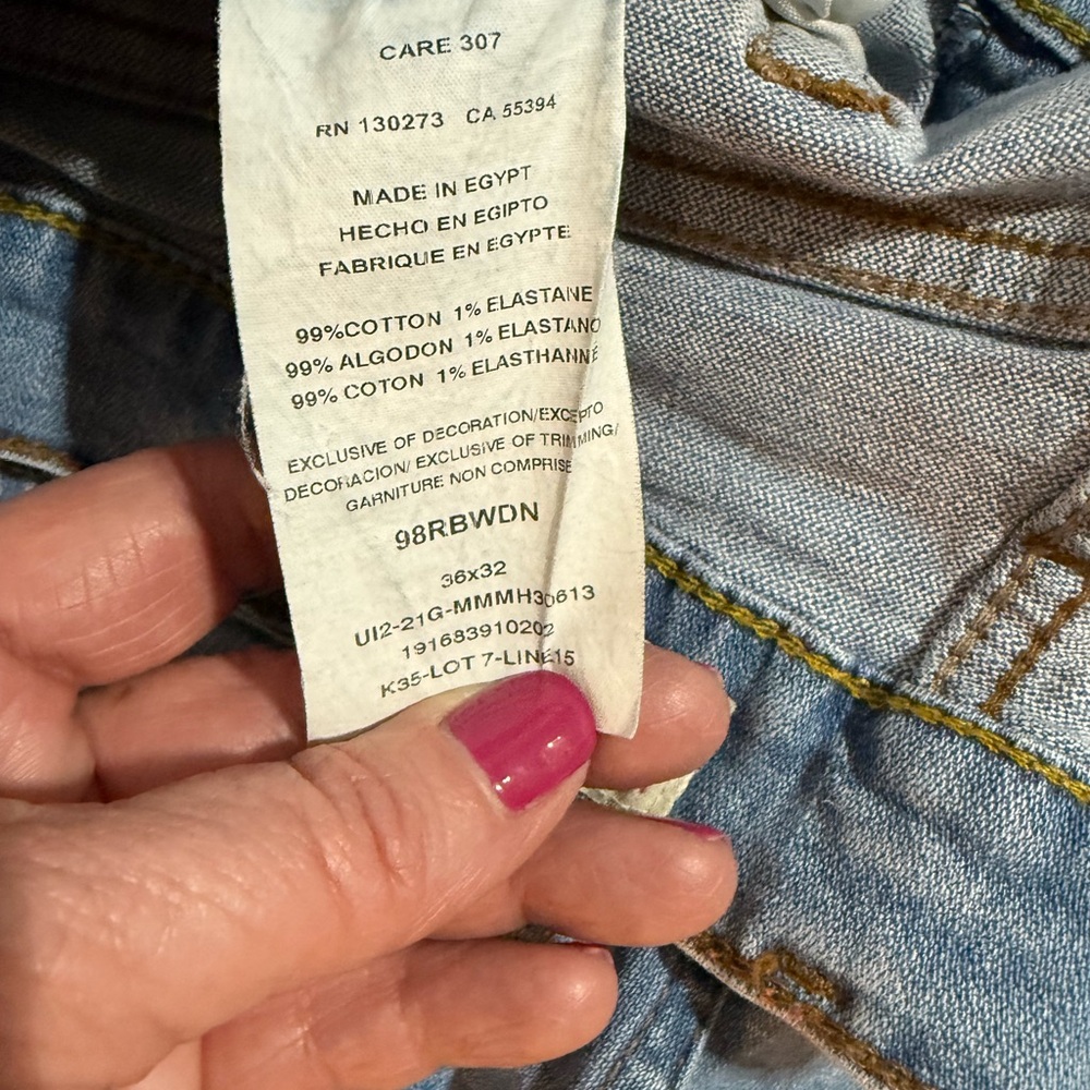 Wrangler Blue Jeans Classic Denim Style
